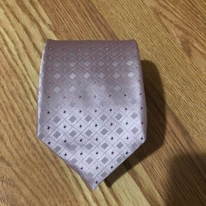 DKNY Tie Pink/Dot Pattern 100% Silk EUC
